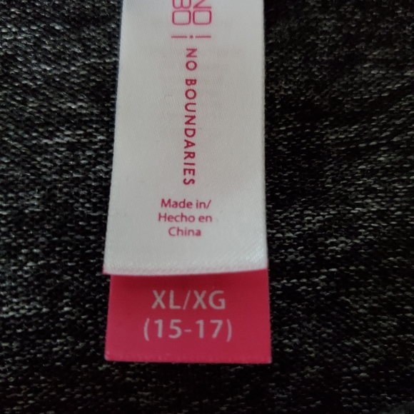 Gray Hoodie With Skull - Picture 5 of 14